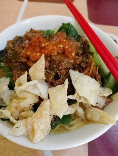 MIE AYAM & BAKSO KANGEN RASA