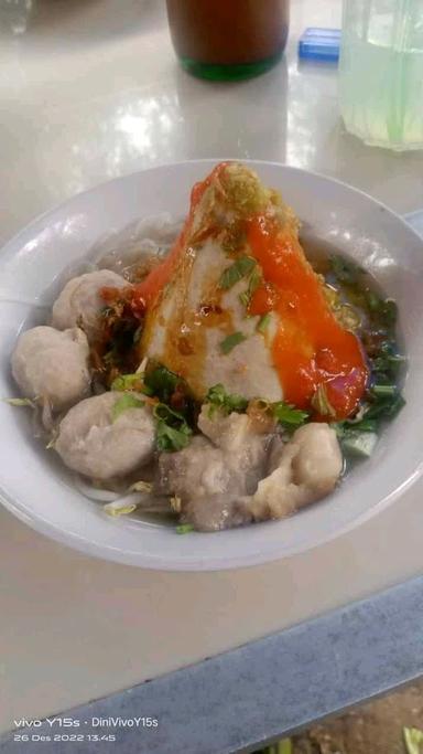 WARUNG BAKSO DINI