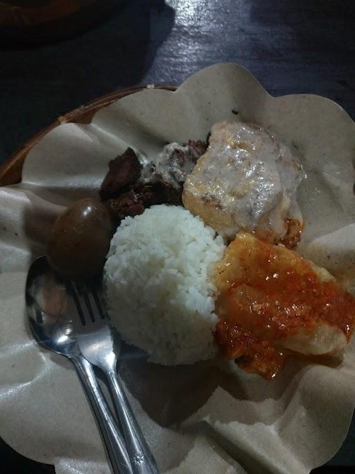 GUDEG JOGJA DAN MIE REBUS JAWA