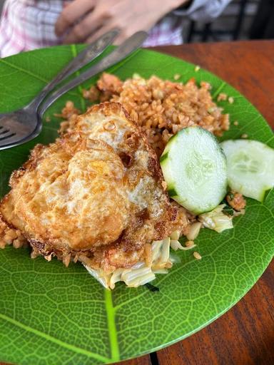 WARUNG MAKAN LIRALINA