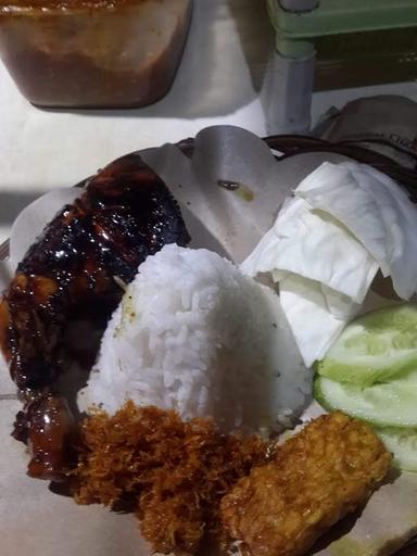 SPOT 27 AYAM GORENG/BAKAR