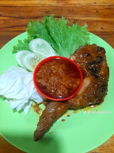 AYAM BAKAR78 SAMBEL ULEG