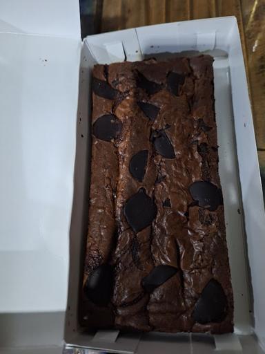 BALI BROWNIES BYPASS (OLEH OLEH KHAS BALI)