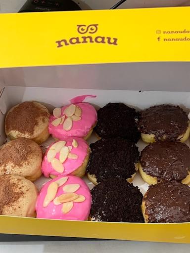 NANAU DONUTS