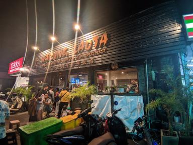 WARUNG LAOTA SUNSET ROAD