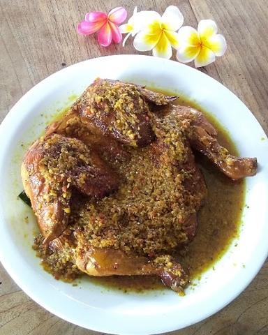 AYAM BETUTU MEK RATI