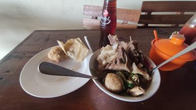 BAKSO BABI NGUIIK MEATBALL