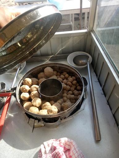 BAKSO GOYANG LIDAH