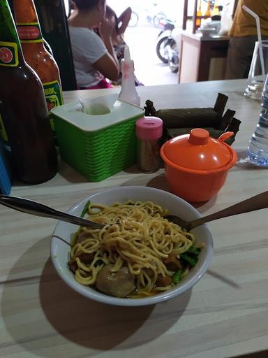 MIE AYAM BAKSO BAMBUS