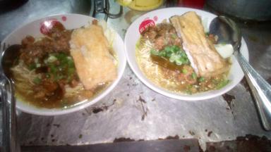 MIE AYAM BAKSO SOLO GONDRONG