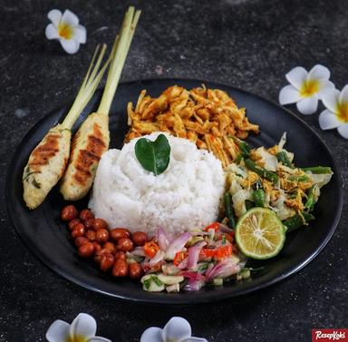 NASI AYAM KHAS BALI