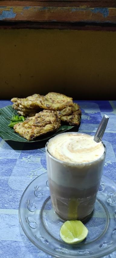 SATE PADANG MAK ITAM