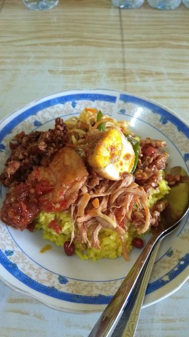 WARUNG MAKAN NASI KUNING PAK KETANG