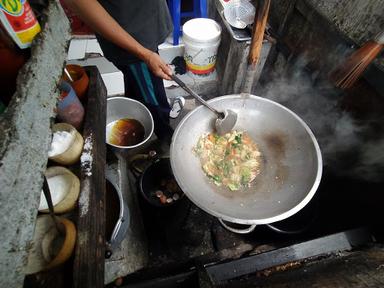 WARUNG MAKAN PAK YOGA