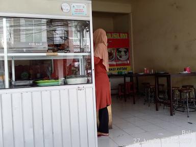 WARUNG MUSLIM TANNIA