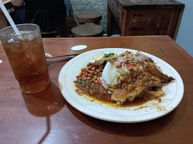 WARUNG NASI AYAM BU OKI