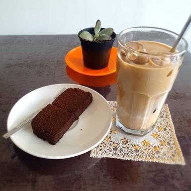 JS COFFEE & SMOOTHIES