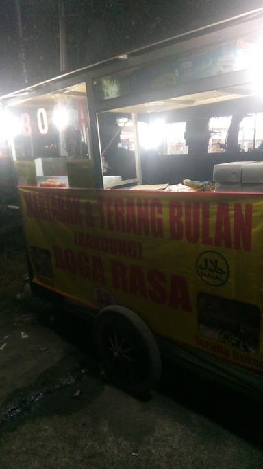 MARTABAK & TERANGBULAN BOGA RASA