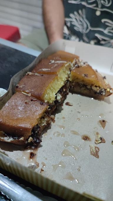 MARTABAK & TERANGBULAN BOGA RASA