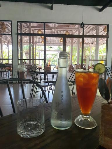 WARUNG BEJANA NUSA DUA