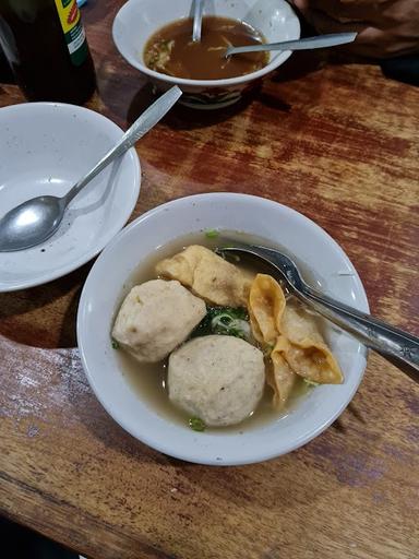 BAKSO MAHKOTA - KEROBOKAN