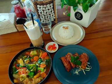 DEDARI CAFE AND EATERY