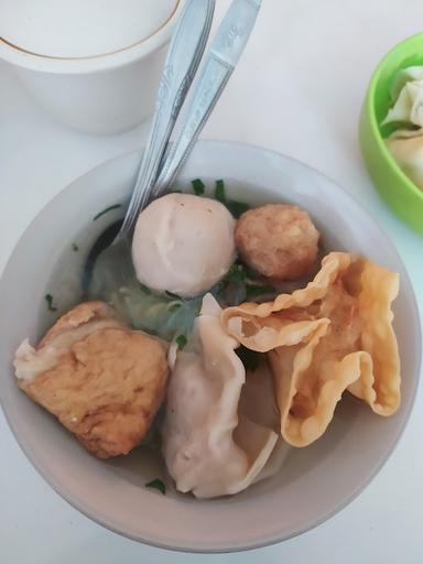 BAKSO MALANG & MIE AYAM BUNDARAN DALUNG PERMAI