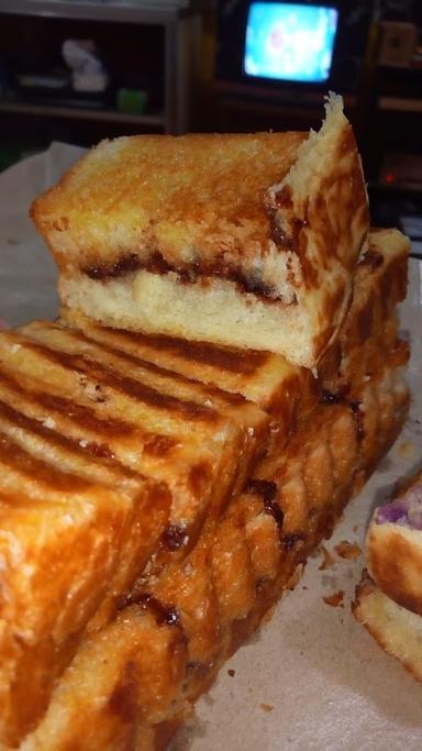 ROTI BAKAR PAK EKO