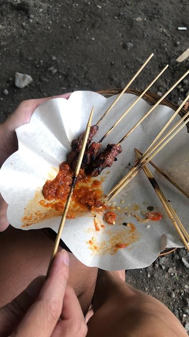 SATE BABI PAK KETUT