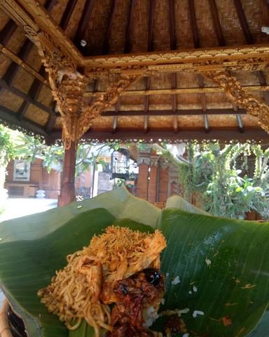 WARUNG NASI CAMPUR & JINGGO UMALAS