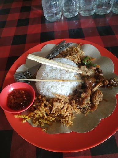 WARUNG NASI KEMUDHA