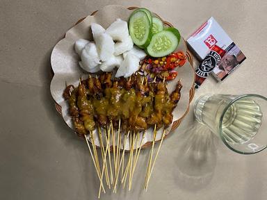 SATE AYAM TUSUKAN YAHUUUD