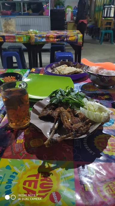 WARUNG MAKAN ABANG