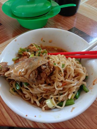 MIE AYAM PAK TINO