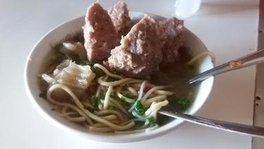 KURNIA BAKSO