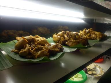 AYAM PENYET TAMARA 2