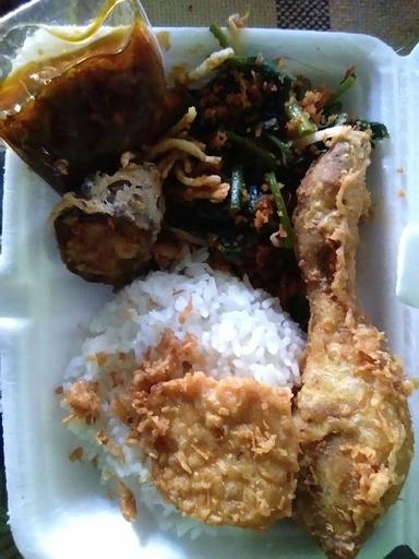 AYAM PENYET URAP APU