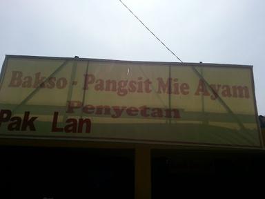 BAKSO PANGSIT MIE AYAM PENYETAN PAK LAN