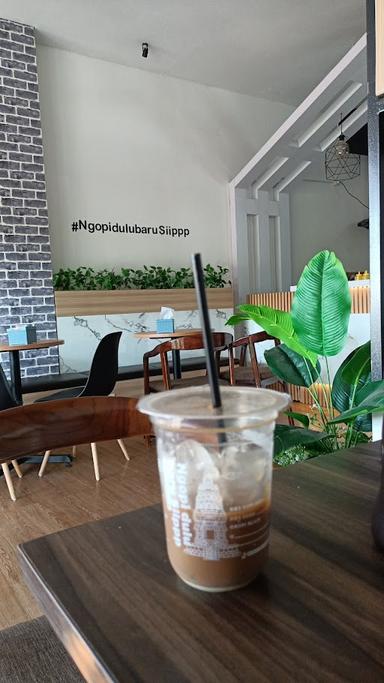 CAFE KOPI SIIPPP ROYAL SURABAYA