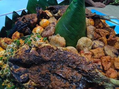 WARUNG BU VANI (SPESIAL AYAM BAKAR)