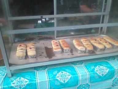 TOKO ROTI DAN KUE TANPA PEMANIS BUATAN