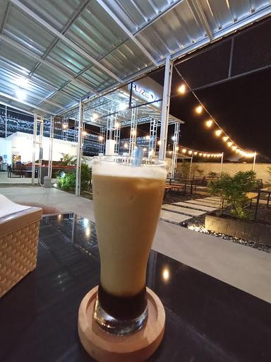 PLAZGOZZ CAFE BANJARBARU