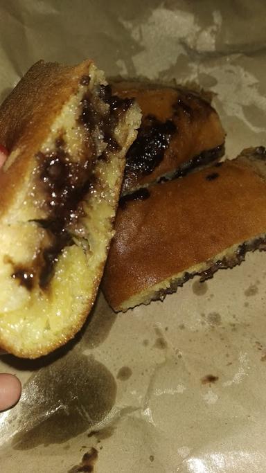 MARTABAK TERANG BULAN LOSARI 77