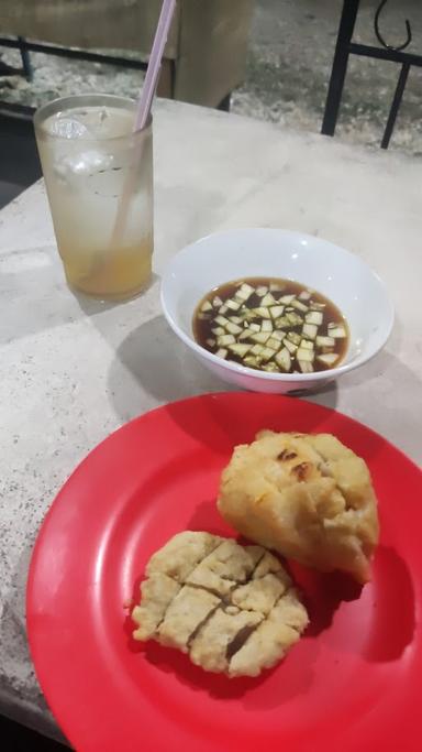 PEMPEK MANGCEK PALEMBANG(CABANG BJM KM.4)