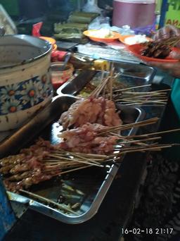 Photo's Sate Sabar Menanti Cak Gondrong