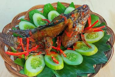 AYAM BAKAR LESEHAN 99