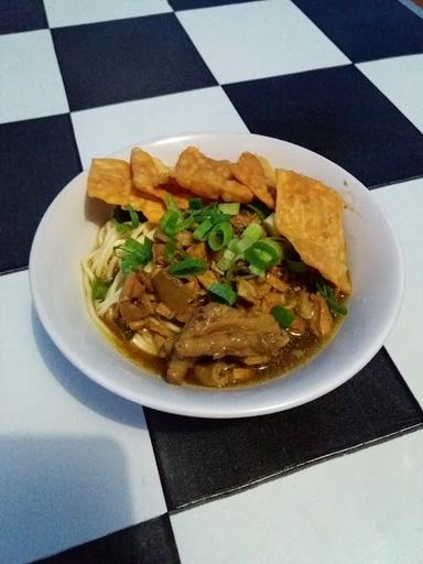 MIE AYAM CENGHAR MAS EKO