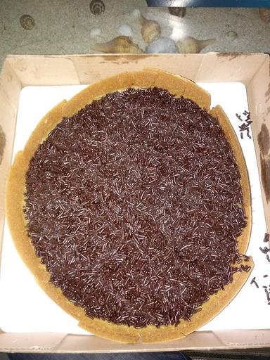 MARTABAK PIZZA ORINS CILEDUG