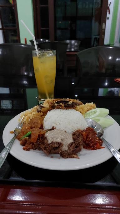 AYAM GORENG MBOK BEREK NY. ASTUTI - KREO