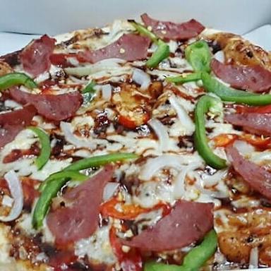 ET VETERAN PIZZA TAMAN ASRI